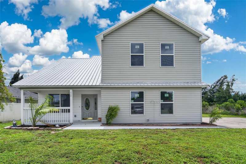 3 bedroom Single Family Residence at 428 SW 19th Avenue, Cape Coral, Cape Coral — photo 1