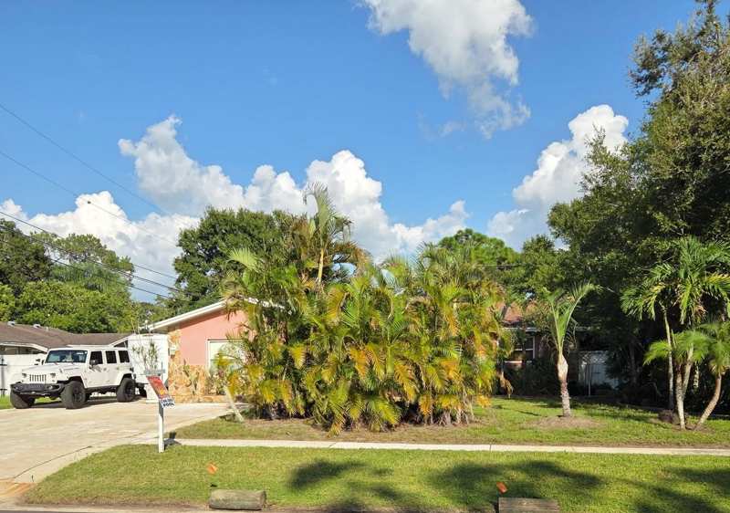 3 bedroom Single Family Residence at 8665 Mockingbird Lane, Golfwoods, Seminole — photo 1