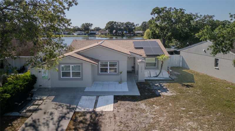 4 bedroom Single Family Residence at 12416 Queensland Lane, Logan Gate Village Ph II Un 3, Tampa — photo 1