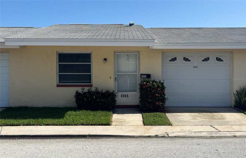 2 bedroom Villa at 4945 Elkner Street, New Port Colony 05 Way, New Port Richey — photo 1