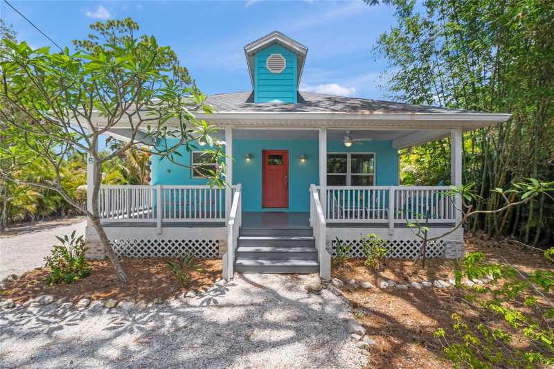 2 bedroom Single Family Residence at 116 Avenida La Palma, Nokomis Heights, Nokomis — photo 1