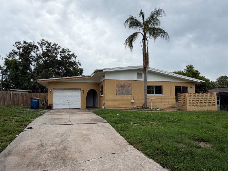 4 bedroom Single Family Residence at 1330 Emily Court, Brookhill Unit 4 Rep, Clearwater — photo 1