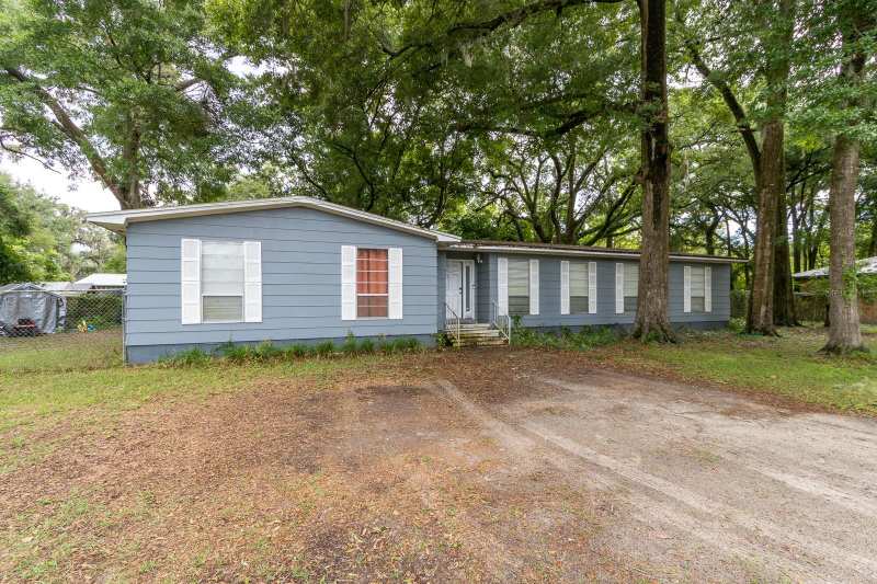 4 bedroom Single Family Residence at 14215 NW 142nd Place, Tompsett Survey/Alachua, Alachua — photo 1