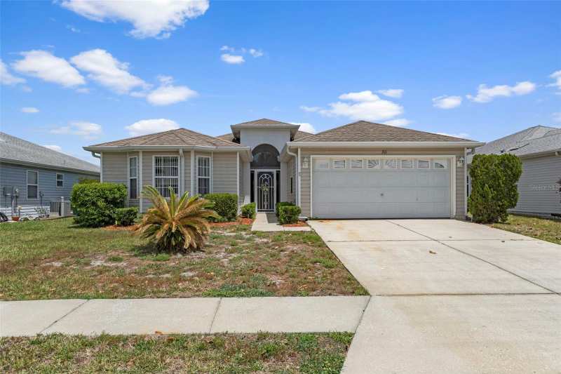 2 bedroom Single Family Residence at 201 N Golf Harbor Path, Moorings At Point O Woods, Inverness — photo 1