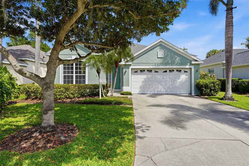3 bedroom Single Family Residence at 132 Tall Trees Court, Oak Court Ph 2-A & 2-B, Sarasota — photo 1