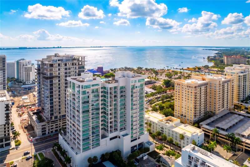 3 bedroom Condominium at 540 N Tamiami Trail #702, The Blvd Sarasota, Sarasota — photo 1