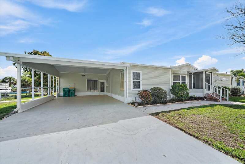 3 bedroom Manufactured Home at 3028 Bamboo Court, Char Park Sec2, Punta Gorda — photo 1
