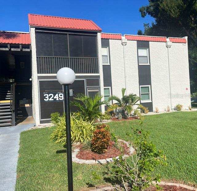 3 bedroom Condominium at 3249 Beneva Road #103, Village Brooke Sec 1, Sarasota — photo 1