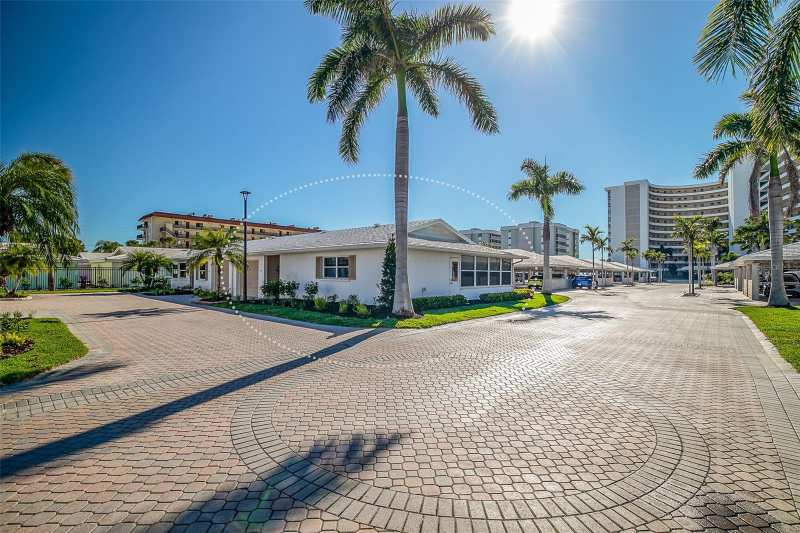 2 bedroom Villa at 6300 Midnight Pass Road #21, Crystal Sands 1, Sarasota — photo 1