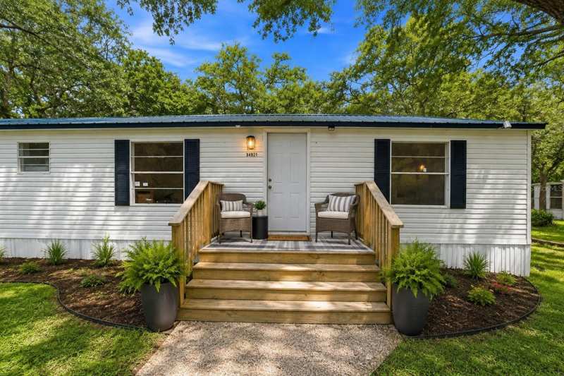 3 bedroom Manufactured Home at 34921 Emily Drive, Talisman North, Dade City — photo 1