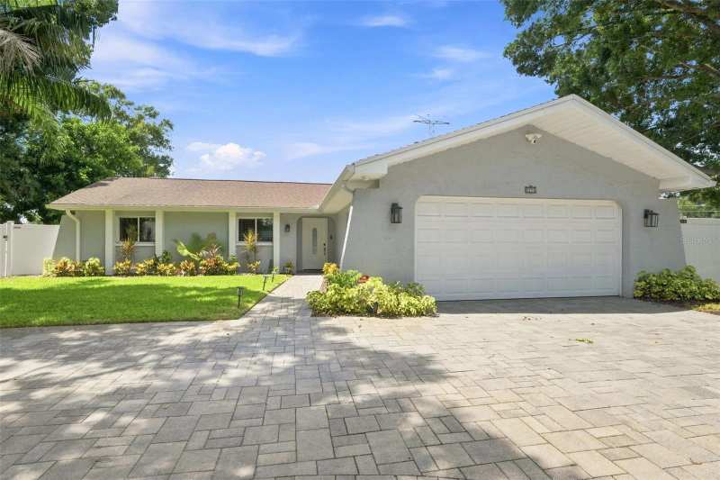 3 bedroom Single Family Residence at 3276 Fox Hill Drive, Countryside Tr 8 Unit Two, Clearwater — photo 1
