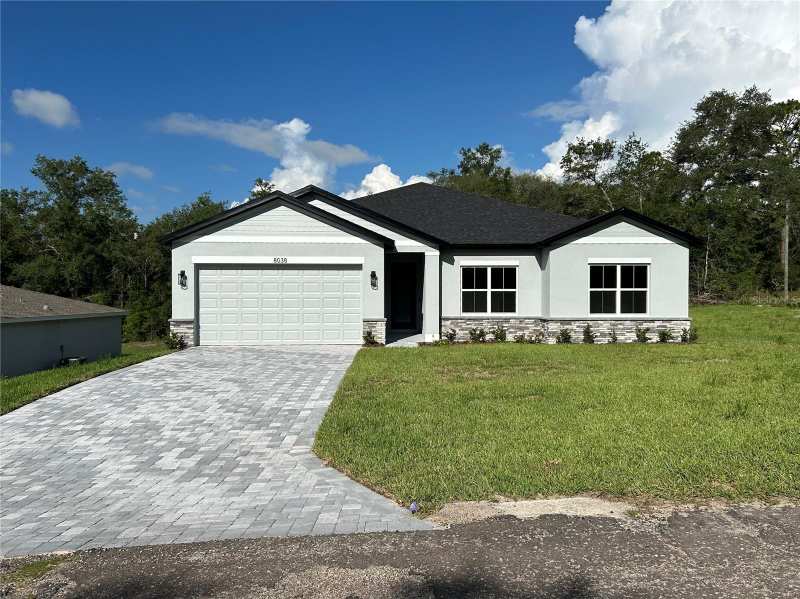 4 bedroom Single Family Residence at 8038 N Voyager Drive, Citrus Springs Unit 11, Dunnellon — photo 1