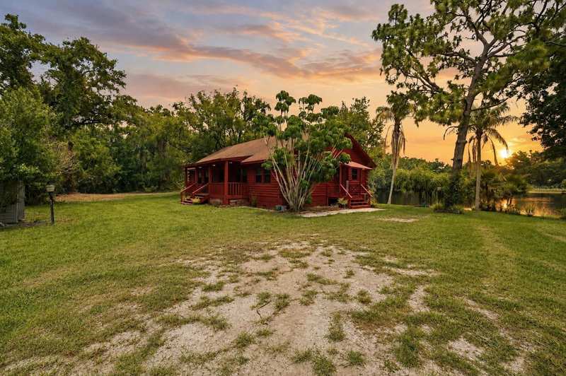 3 bedroom Single Family Residence at 6409 Chiswick Court, Oak Ridge, New Port Richey — photo 1