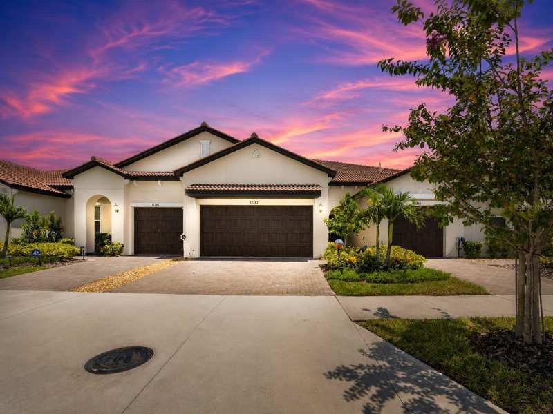 2 bedroom Villa at 17242 Holly Well Avenue, Forest Brooke Active, Wimauma — photo 1