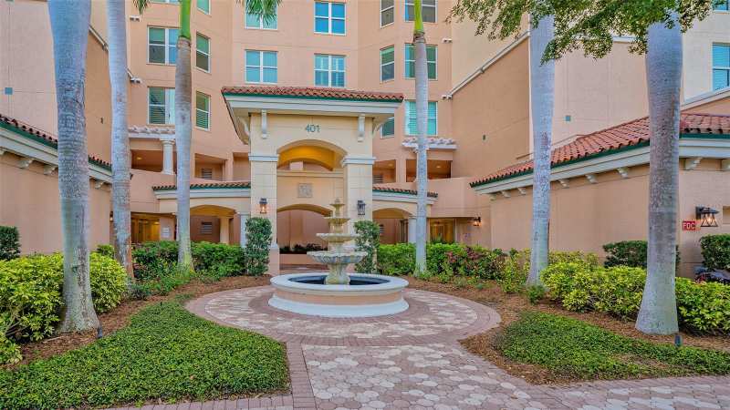 3 bedroom Condominium at 401 N Point Road #701, Meridian At The Oaks Preserve, Osprey — photo 1