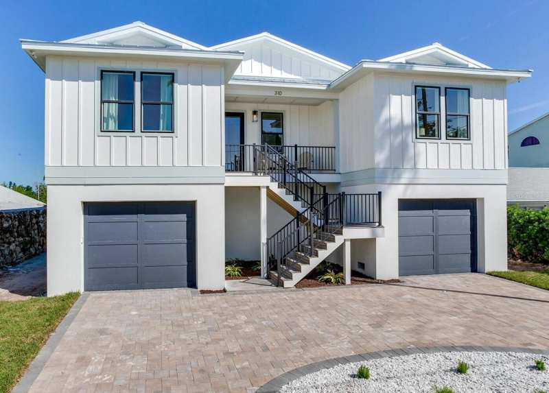 4 bedroom Single Family Residence at 8555 Heron Lagoon Circle, Heron Lagoon Lodges, Sarasota — photo 1