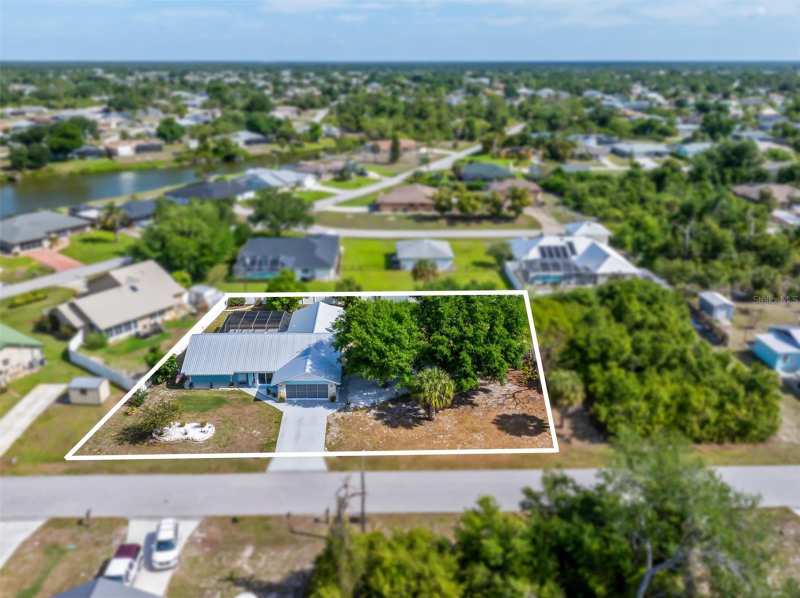 3 bedroom Single Family Residence at 10104 Rafferty Avenue, Port Charlotte Sec 064, Englewood — photo 1