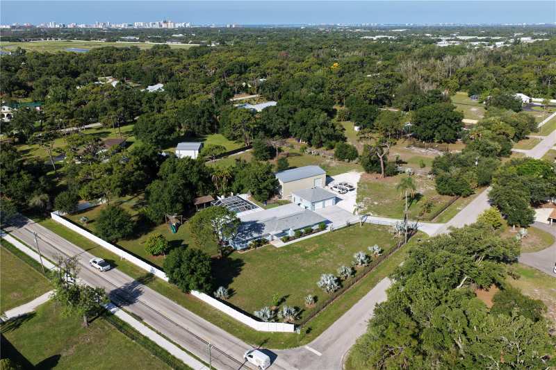 5 bedroom Single Family Residence at 2746 53rd Street, Desoto Acres, Sarasota — photo 1
