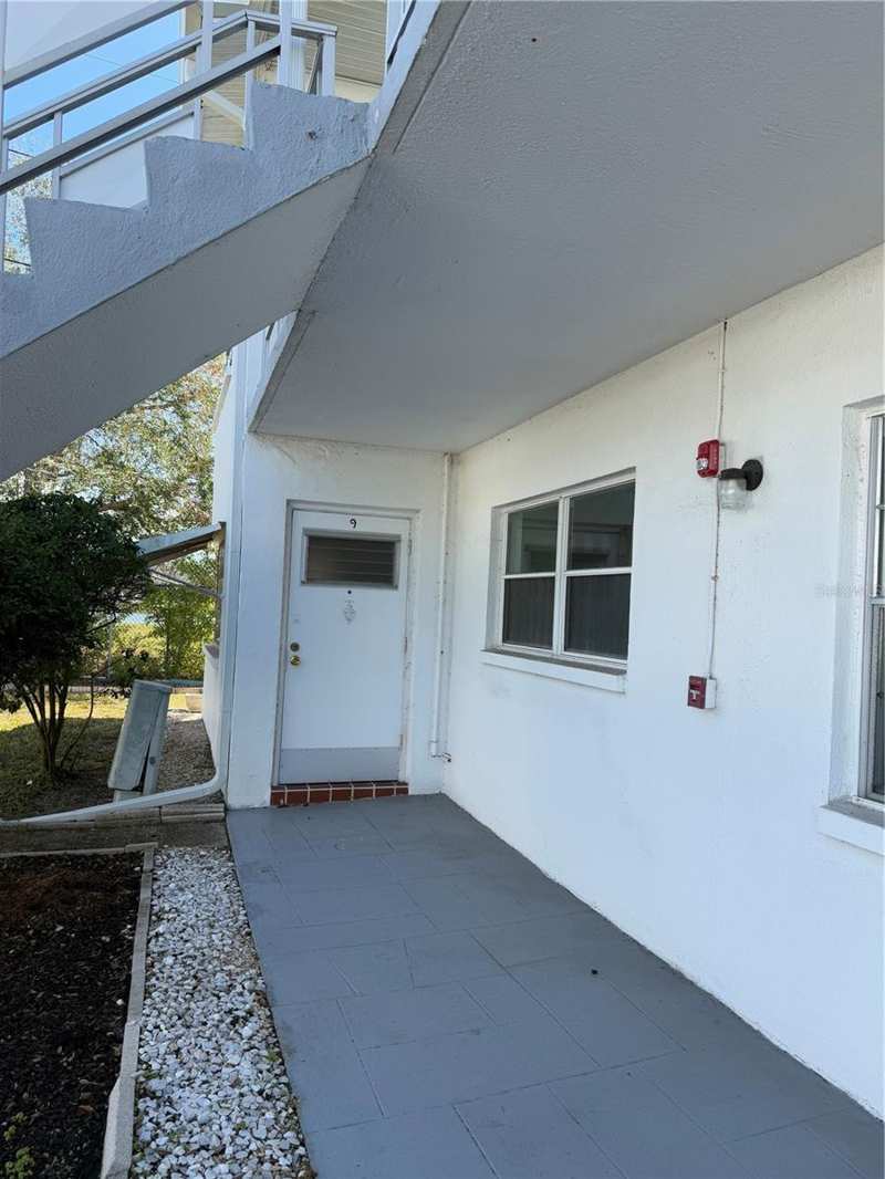 2 bedroom Condominium at 5895 18th Street #9, Town Apts Condo, St Petersburg — photo 1