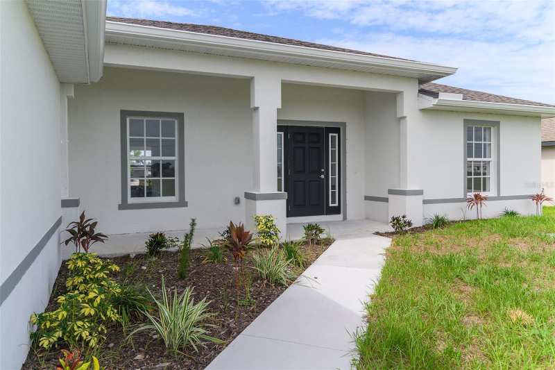 4 bedroom Single Family Residence at 4130 NW 33rd Street, Cape Coral, Cape Coral — photo 1