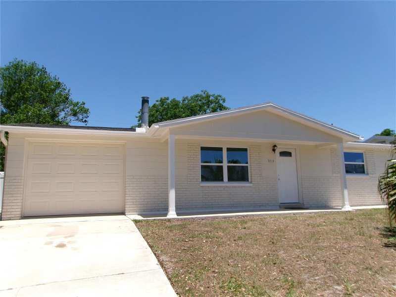 2 bedroom Single Family Residence at 5103 Valimor Drive, Colonial Manor, Holiday — photo 1