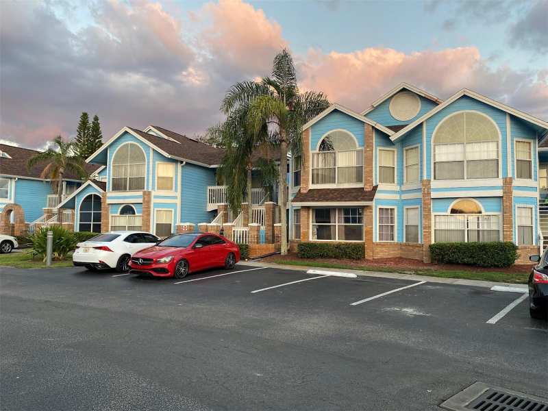 3 bedroom Condominium at 2745 N Poinciana Boulevard #63, Villas At Somerset, Kissimmee — photo 1
