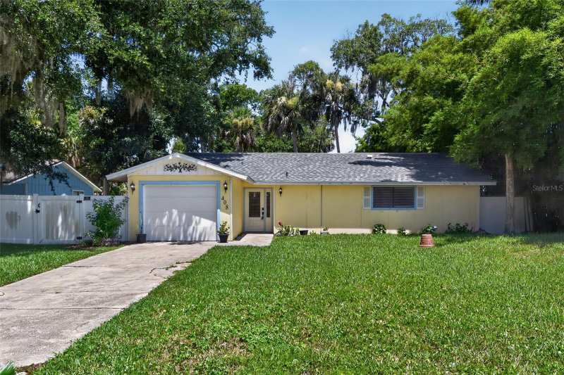 2 bedroom Single Family Residence at 408 Palm Avenue, Tomoka Estates Unit 05, Ormond Beach — photo 1