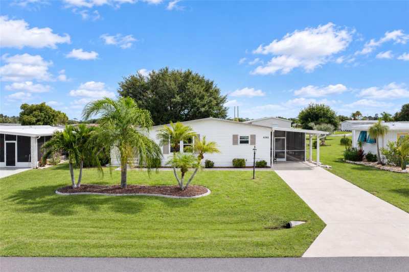 2 bedroom Manufactured Home at 6282 Bob White Drive, Lemon Bay Isles 1st Add, Englewood — photo 1