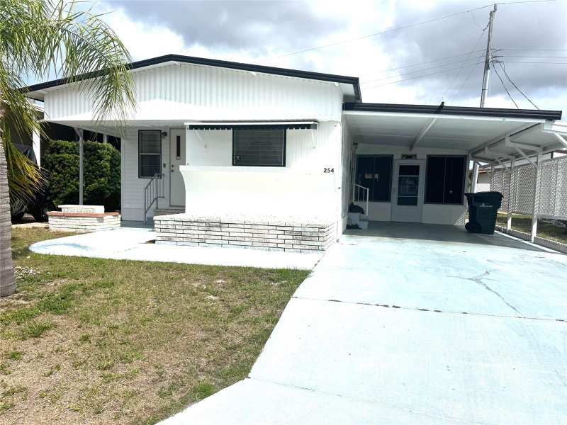 2 bedroom Mobile Home at 254 Southwinds Drive, South Winds Mhp Co-Op, Sarasota — photo 1