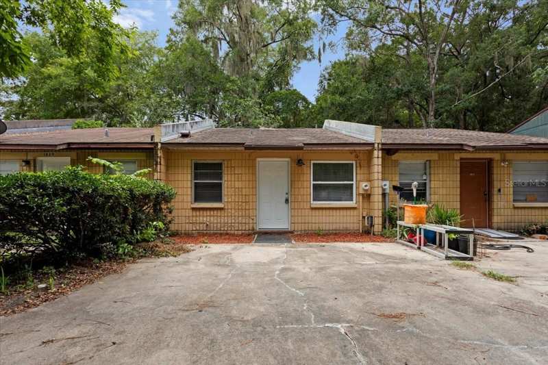 2 bedroom Single Family Residence at 1816 SW 70th Terrace, Tower Oaks, Gainesville — photo 1