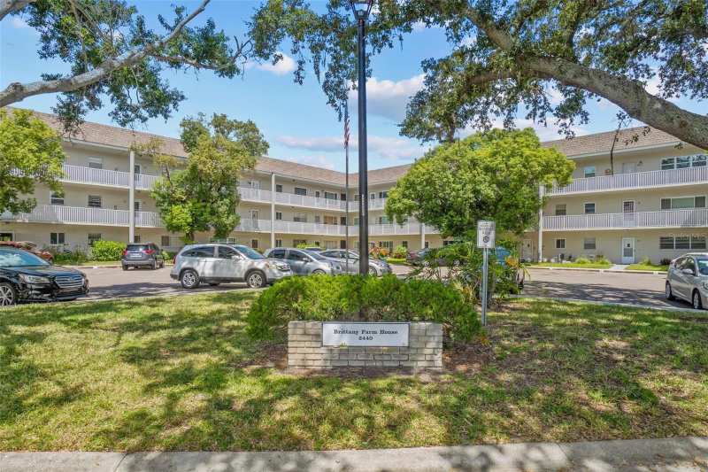 2 bedroom Condominium at 2440 World Parkway Boulevard #52, On Top Of The World, Clearwater — photo 1