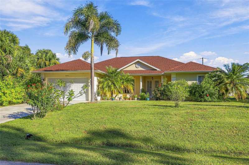 3 bedroom Single Family Residence at 4364 Skyway Avenue, Port Charlotte Sub 16, North Port — photo 1
