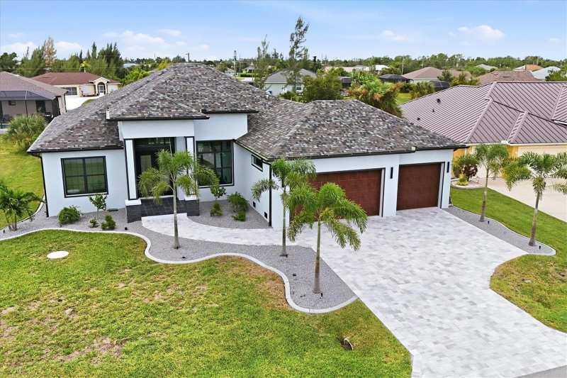 3 bedroom Single Family Residence at 15417 Avery Road, Port Charlotte Sec 081, Port Charlotte — photo 1