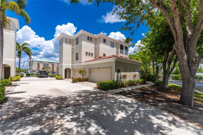 3 bedroom Condominium at 3485 Sunset Key Circle #101, Emerald Isle Condo, Punta Gorda — photo 1