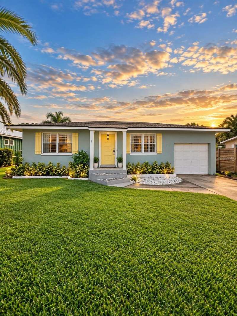 2 bedroom Single Family Residence at 214 Desoto Drive, Buena Vista Shores, New Smyrna Beach — photo 1