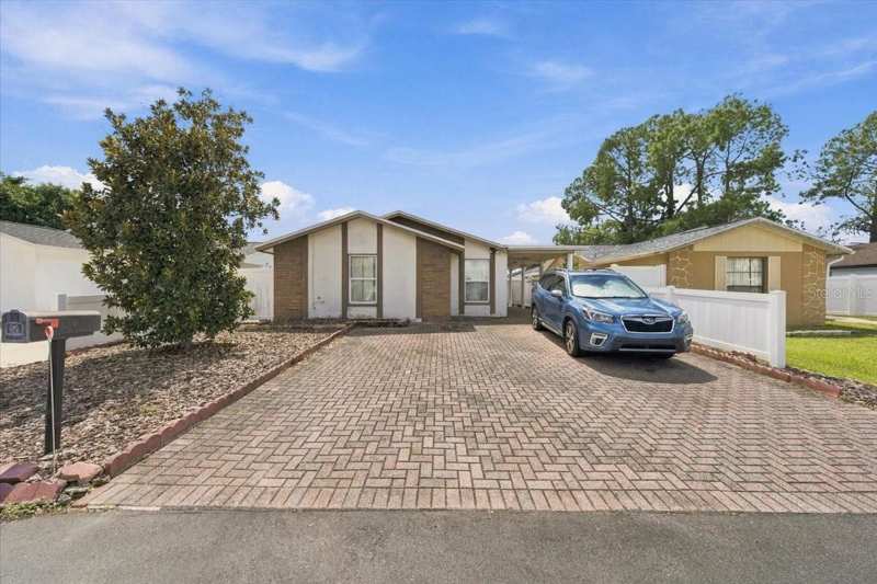 3 bedroom Single Family Residence at 9110 Baymeadow Court, Wood Lake Ph 1 Unit 2, Tampa — photo 1