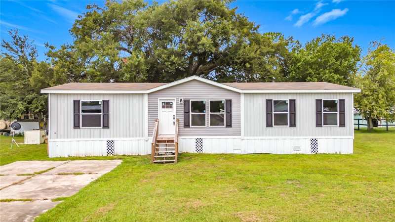 3 bedroom Manufactured Home at 1626 Tarpon Boulevard, Pine Grove Park, St Cloud — photo 1