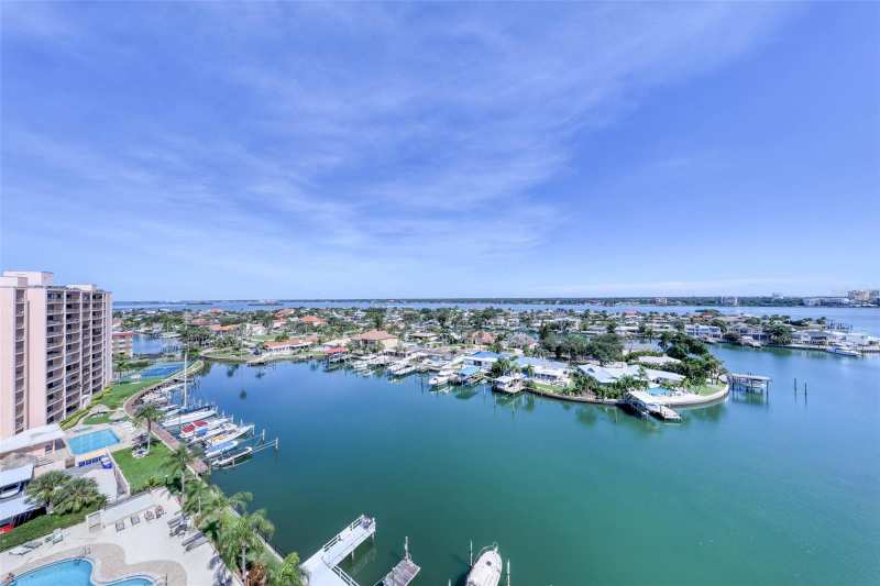 2 bedroom Condominium at 31 Island Way #1404, Horizon House Co-Op, Clearwater — photo 1