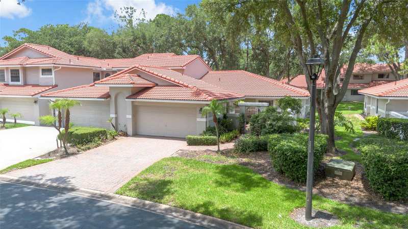 3 bedroom Townhouse at 8237 Breeze Cove Lane, Sandpointe Twnhs Sec 07, Orlando — photo 1