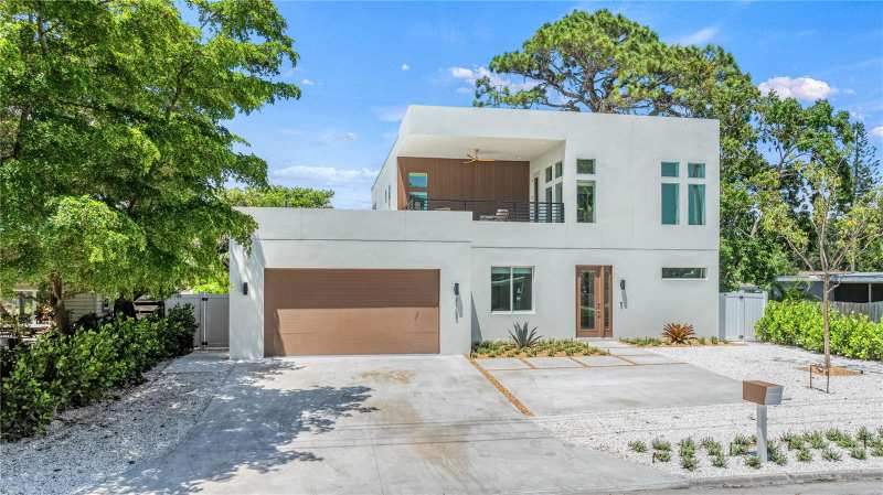 5 bedroom Single Family Residence at 2163 Waldemere Street, Loma Linda Park Resub, Sarasota — photo 1