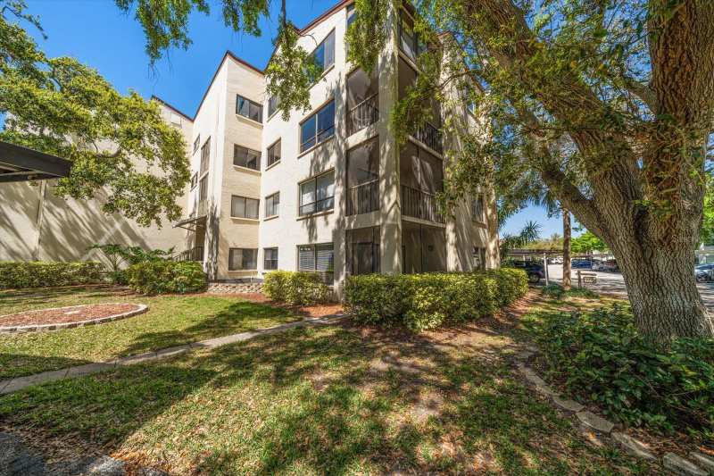 3 bedroom Condominium at 700 Starkey Road #1111, Forestbrook IV Condo, Largo — photo 1