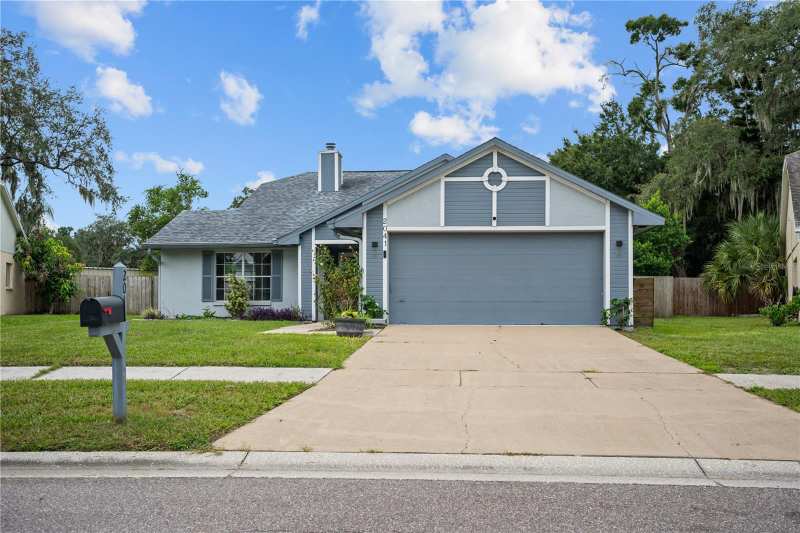 3 bedroom Single Family Residence at 2041 Shadow Pine Drive, Peppermill At Providence Lakes, Brandon — photo 1