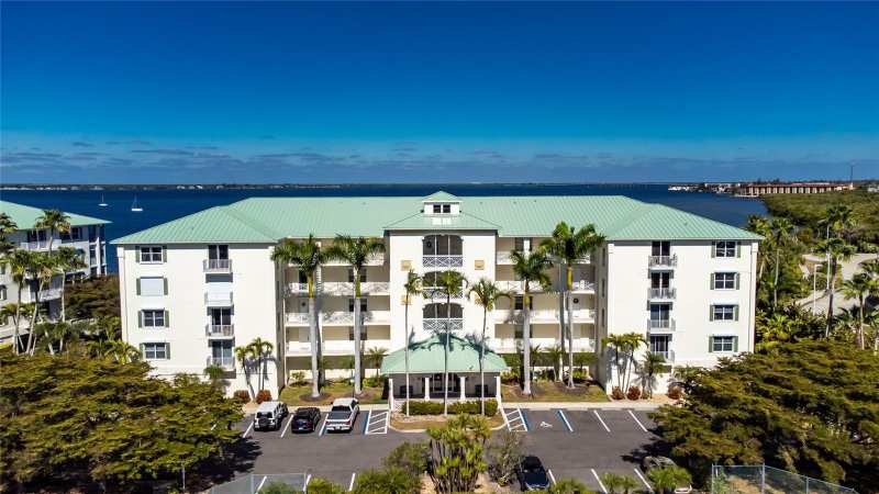 3 bedroom Condominium at 200 Harbor Walk Drive #353, Harbor Walk Ph 03, Punta Gorda — photo 1
