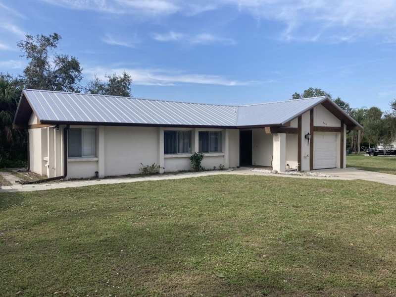 2 bedroom Single Family Residence at 3415 Allapatchee Drive, Purdys Acline, Punta Gorda — photo 1