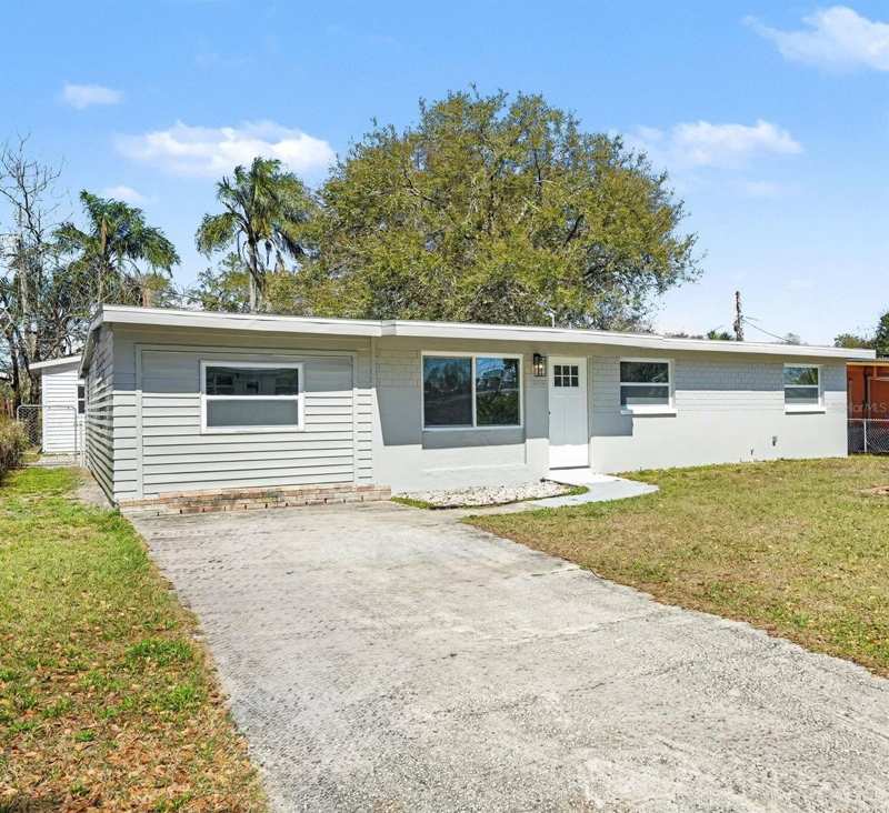 4 bedroom Single Family Residence at 2162 Barcelona Drive, Sunset Gardens, Clearwater — photo 1