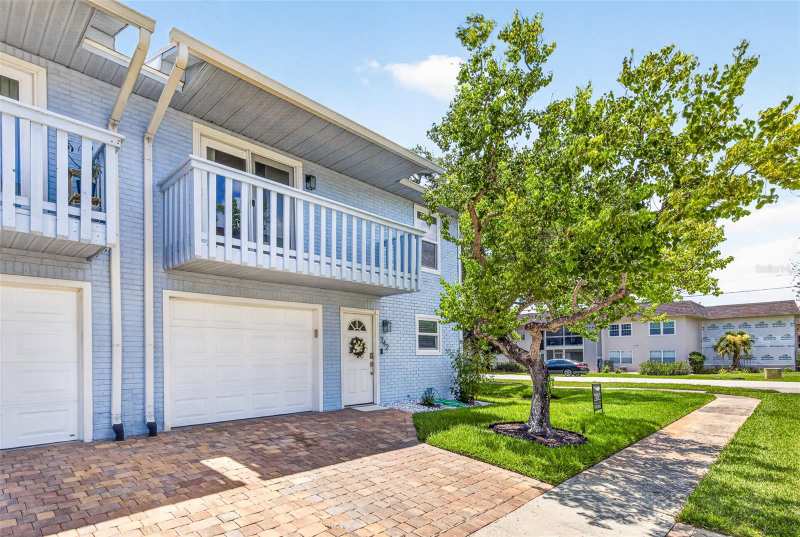 3 bedroom Townhouse at 742 Laurel Bay Circle, New Smyrna Beach, New Smyrna Beach — photo 1
