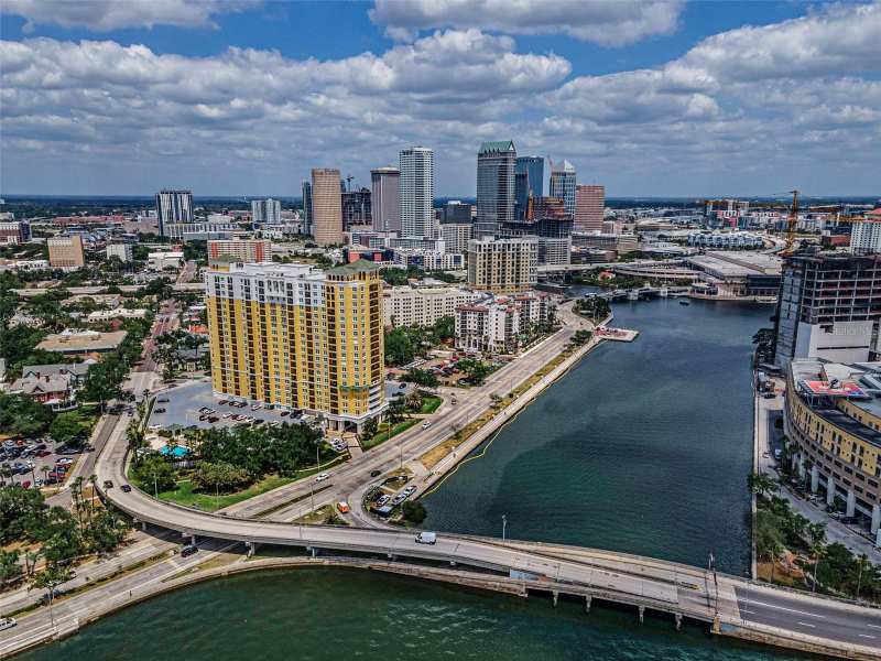 2 bedroom Condominium at 345 Bayshore Boulevard #1006, 345 Bayshore A Condo, Tampa — photo 1