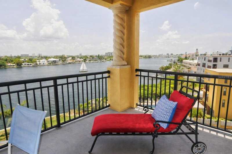 2 bedroom Condo - Hotel at 10315 Gulf Boulevard #409, Palms Of Treasure Island Condo, Treasure Island — photo 1
