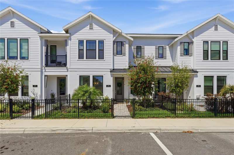 3 bedroom Townhouse at 7221 Sutton Lane, Emerald Lndg/Waterside, Sarasota — photo 1