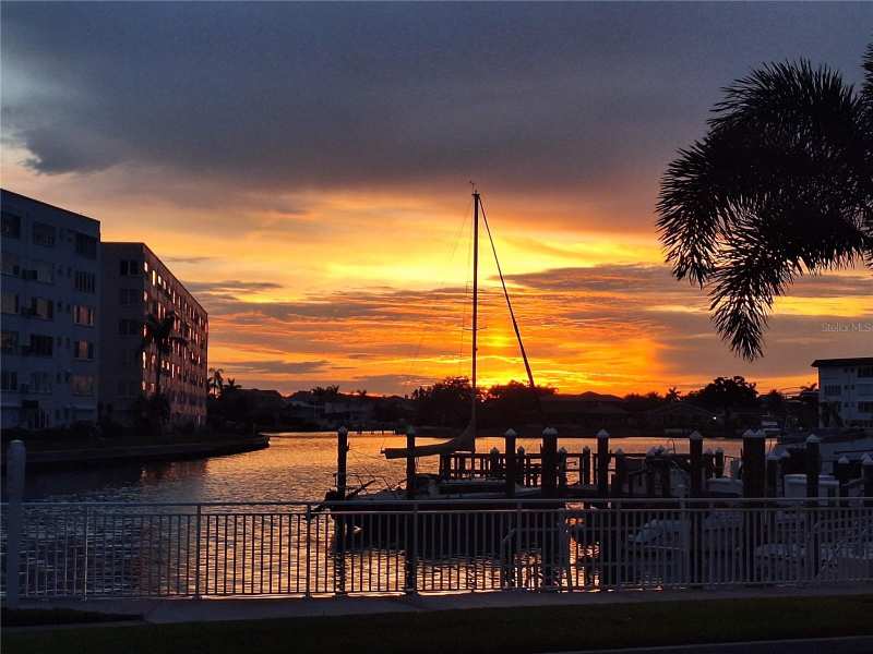 2 bedroom Condominium at 3128 59th Street #115, Town Shores Of Gulfport, Gulfport — photo 1